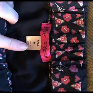 Betsy Johnson Scrub Set Black (L top, M tall bottom)